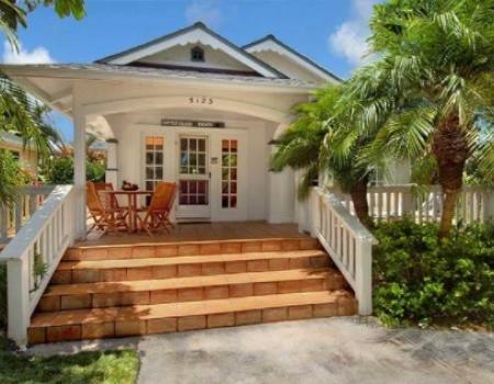 Walk to the Beach from this Kauai Vacation Home